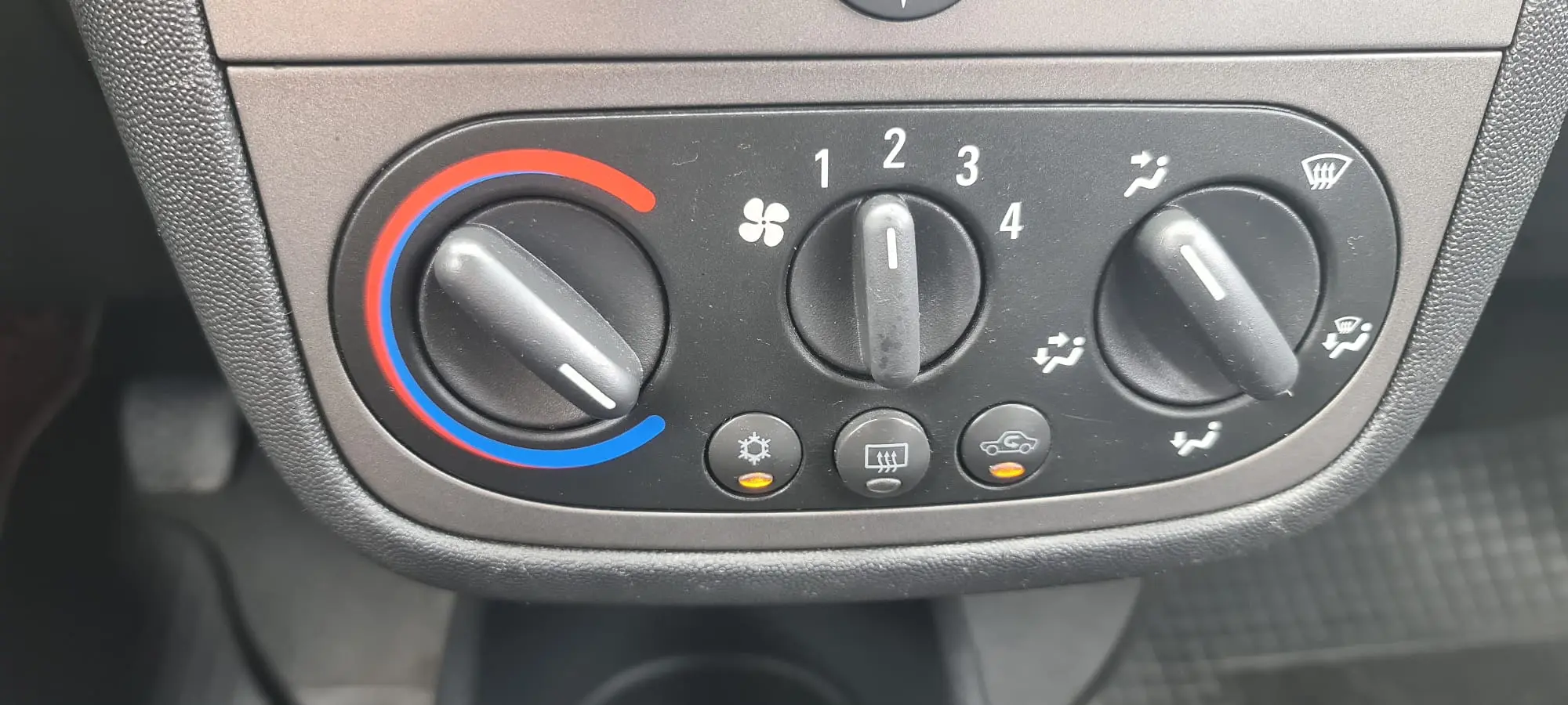 Opel Corsa C 2005 — foto 5