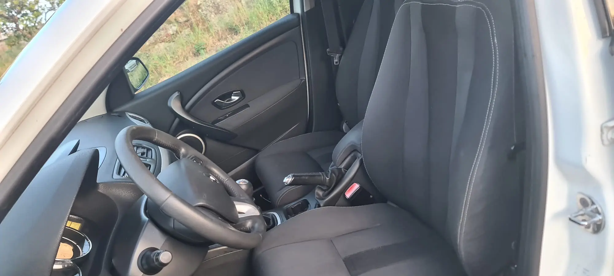 Renault Mégane III Sport Tourer 2014 — foto 5